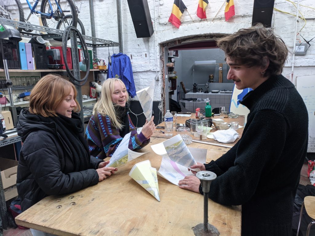 PXL_20251203_174029578